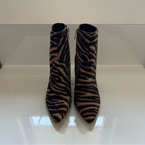 Women’s Vince Camuto animal-print heeled bootie, size 36.5/6.5, NWT